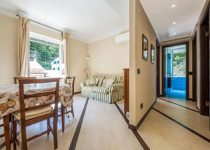 Apartman L'angolo Di *